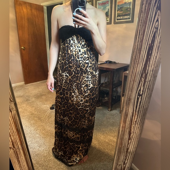 Bebe leopard print dress - Picture 9 of 9